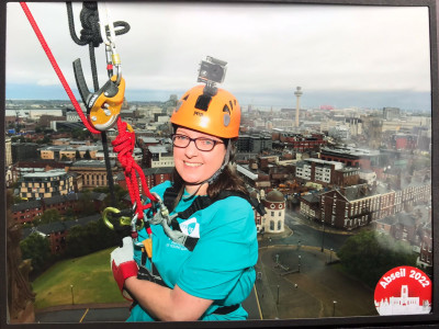 TALKWORKS Clinical Team Lead Sarah completes charity abseil